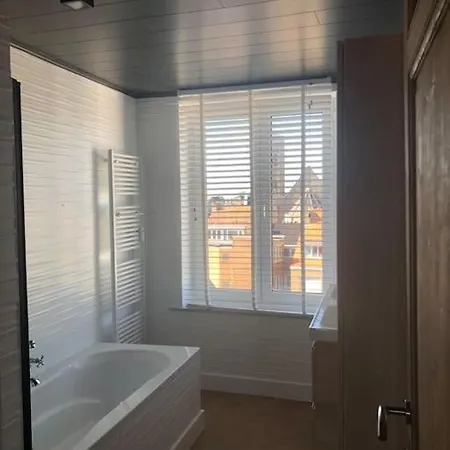 Seashell Oostende, Dichtbij De Zee * Οστένδη